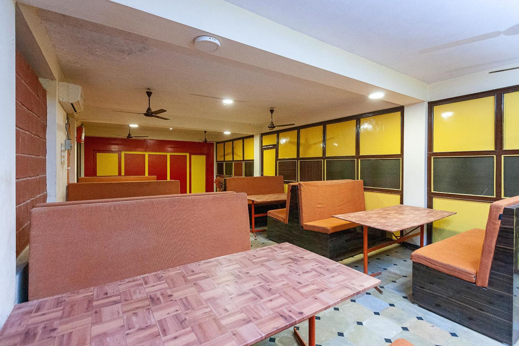Collection O Ammayi Hotels & Resorts Tiruvannāmalai Eksteriør billede
