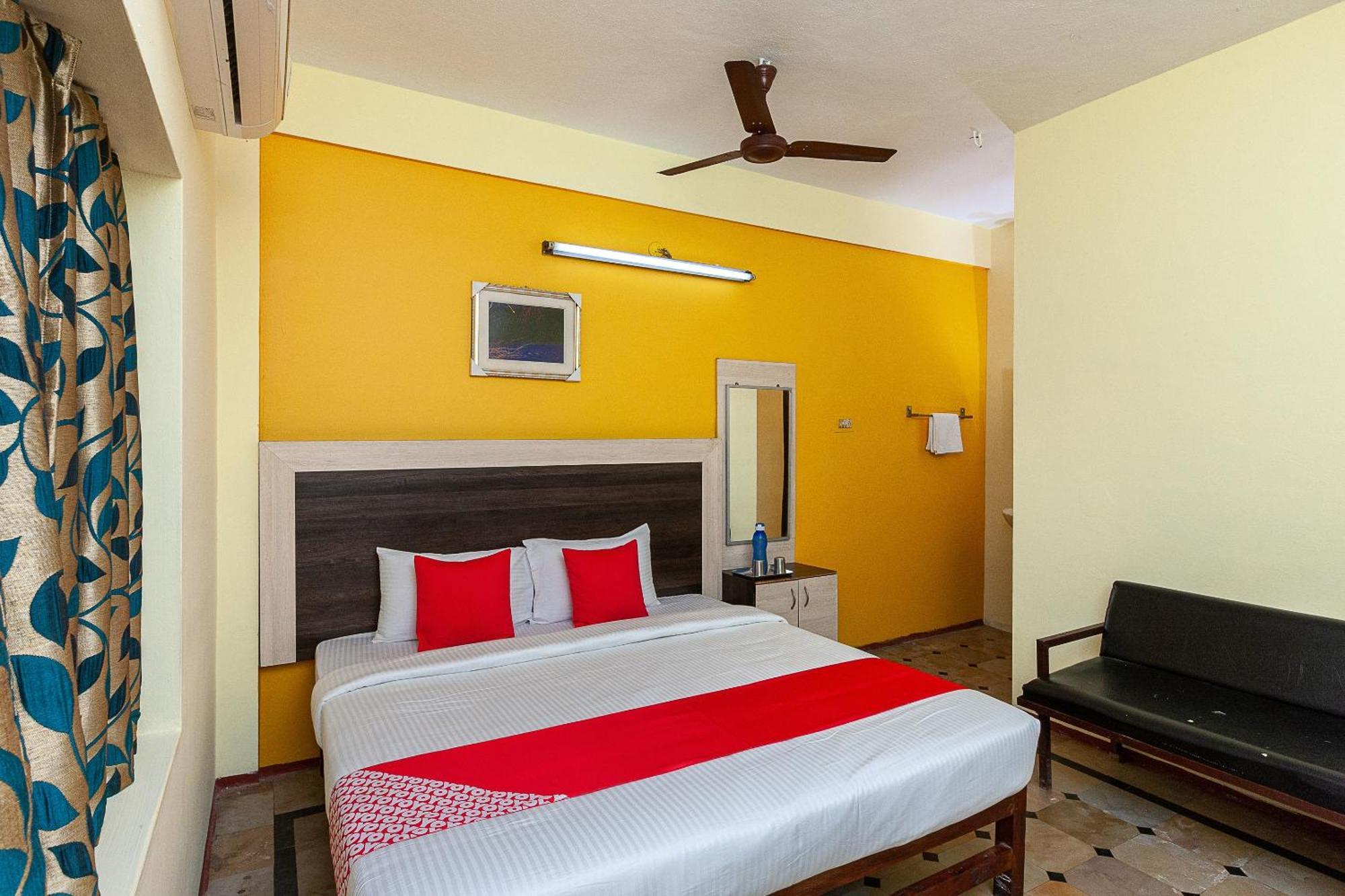 Collection O Ammayi Hotels & Resorts Tiruvannāmalai Eksteriør billede