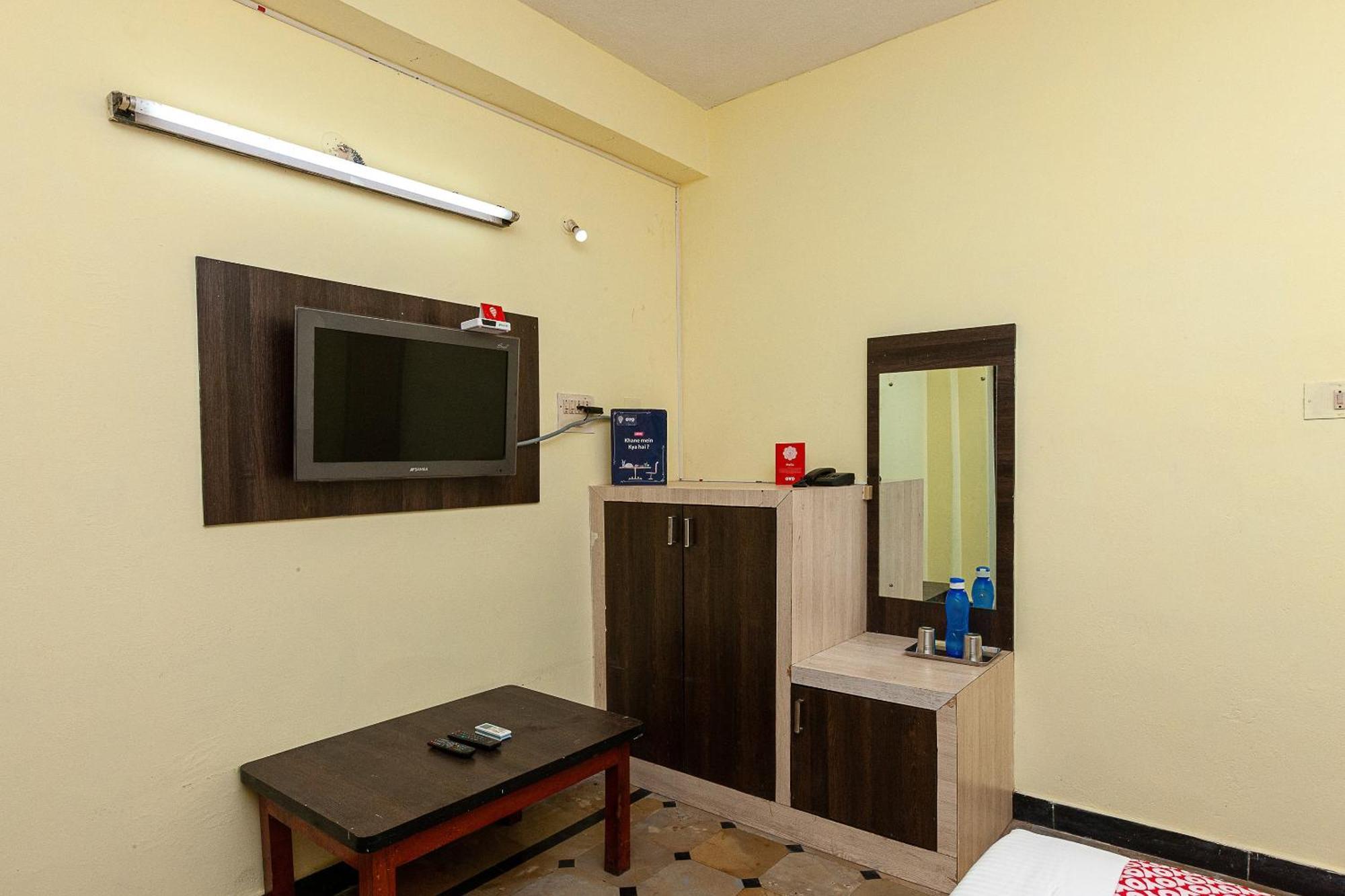 Collection O Ammayi Hotels & Resorts Tiruvannāmalai Eksteriør billede