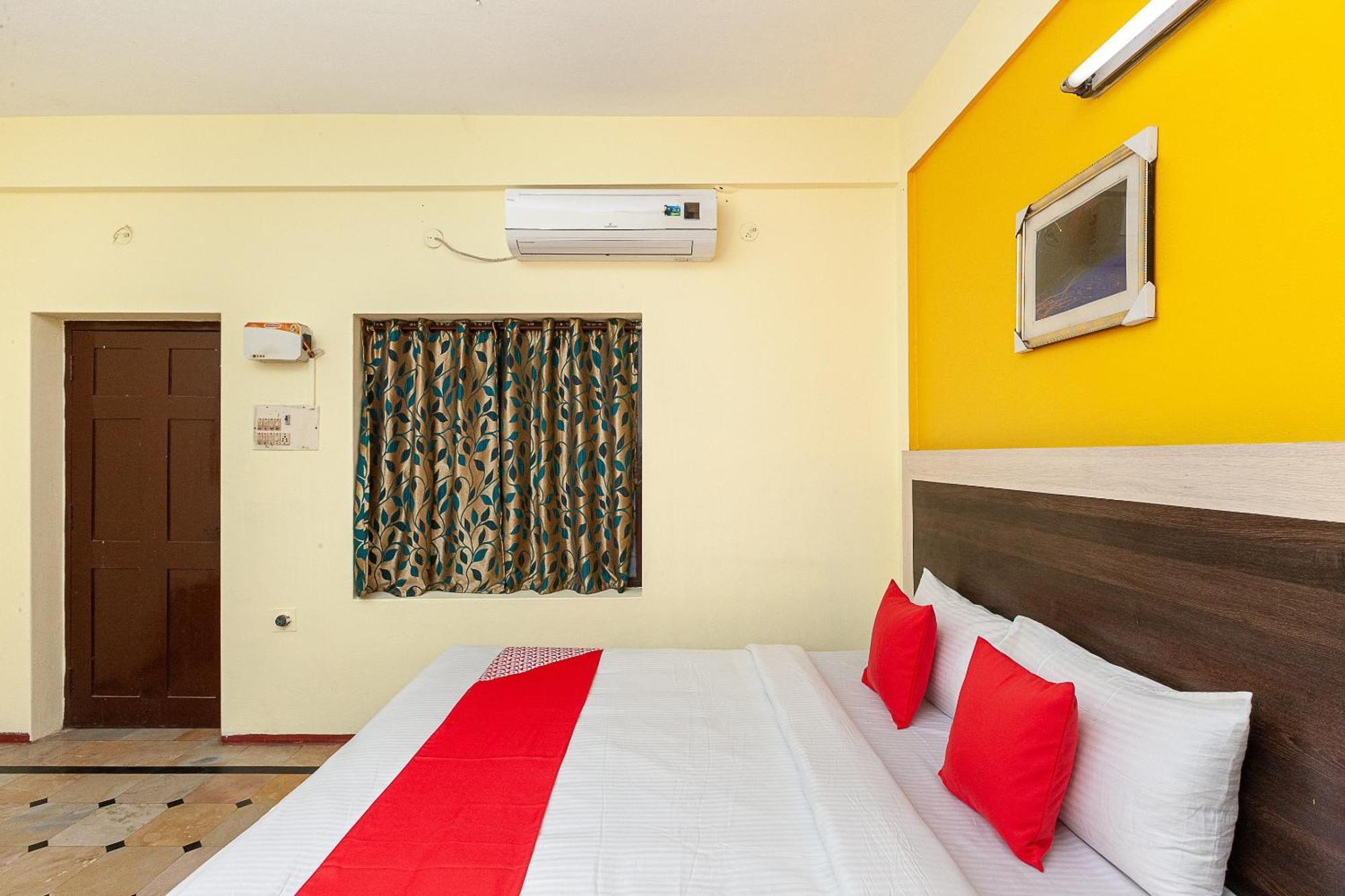 Collection O Ammayi Hotels & Resorts Tiruvannāmalai Eksteriør billede
